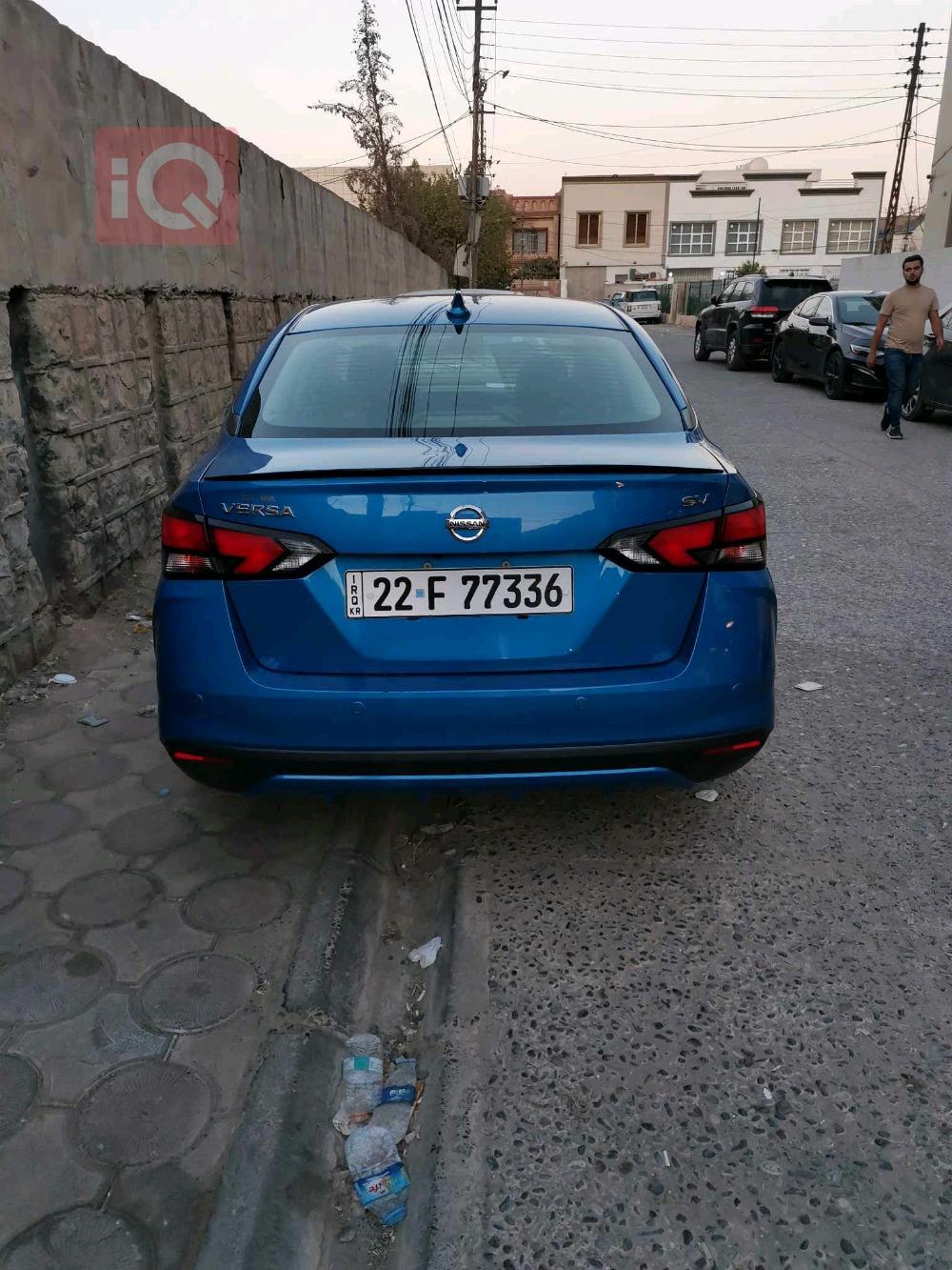 نيسان فيرسا
